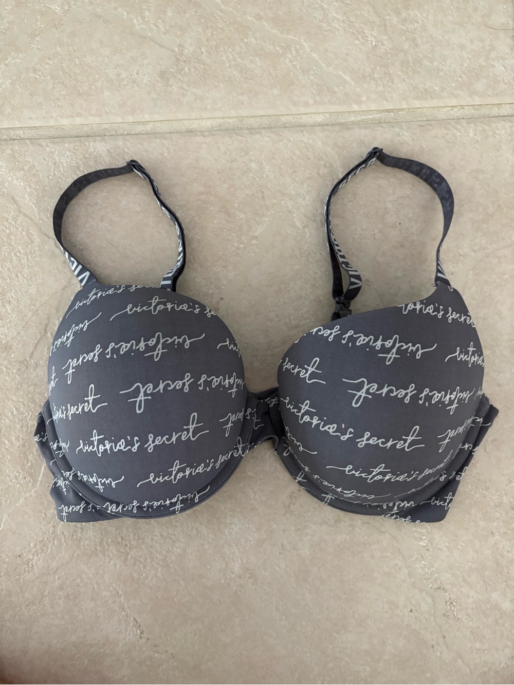 Victoria’s Secret Script Logo Wear Everywhere Push-Up Bra - 38C